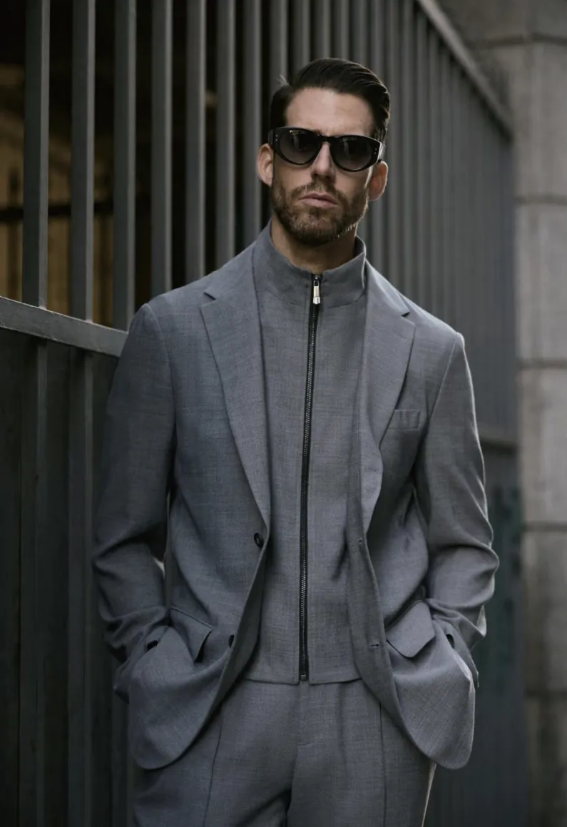 Italian Medium Grey /Wool Stretch Three Piece Suit/ Weft Stretch / Wrinkle Resistant