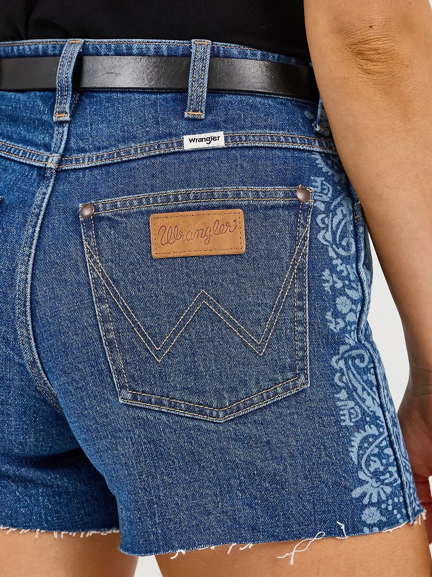 Women's Wrangler® Violet High Rise Embellished Cowboy Shorts